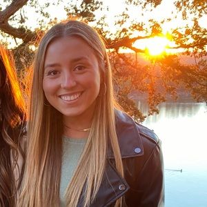 Meet your Posher, Emma